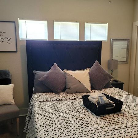 Spacious Townhouse Minutes From Downtown Sa. San Antonio Buitenkant foto